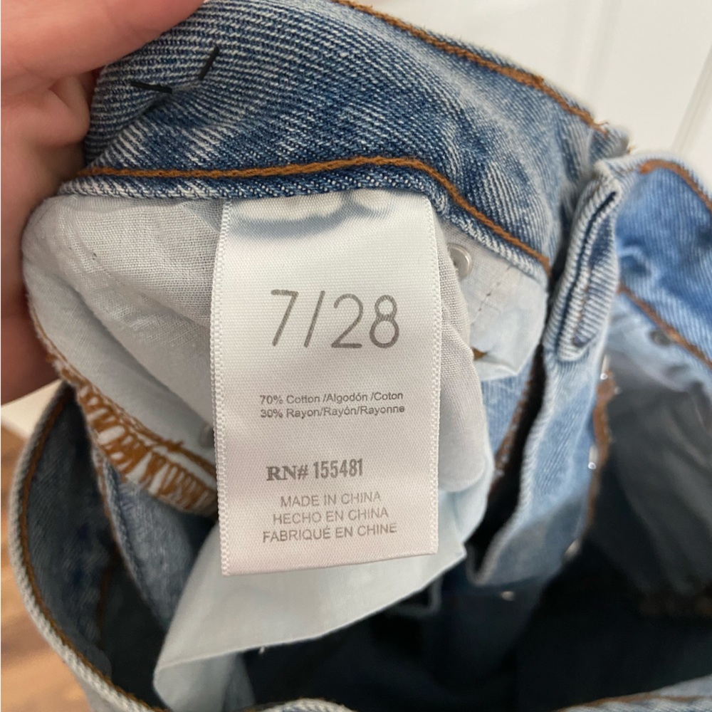Simple Society Super High Rise Distressed Rhinestone Jeans Size 28 - Picture 9 of 11